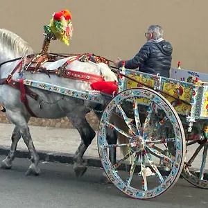 La Casuzza Di Tindaro , Catania Italia